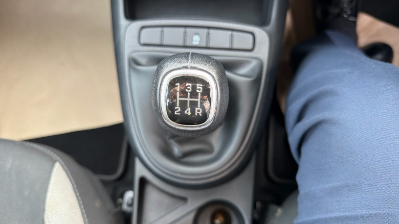 Hyundai i10 1.2 Advance 5dr Petrol Hatchback